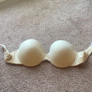 Strapless bra